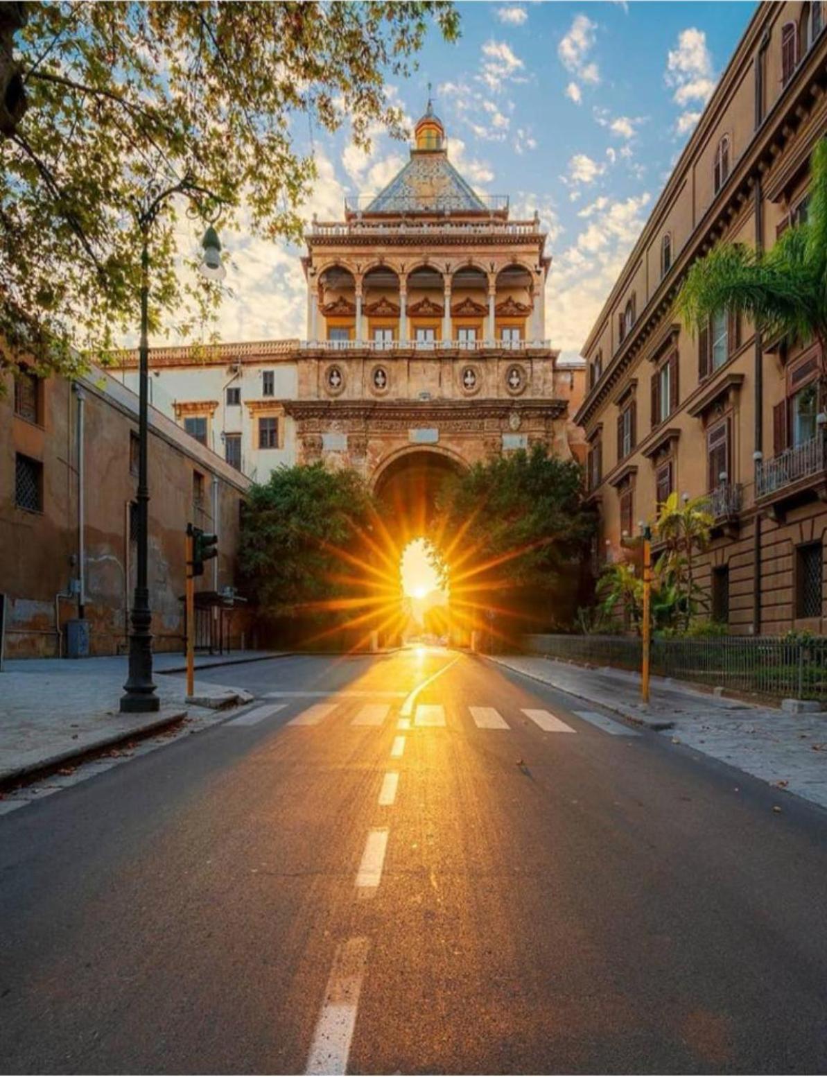 Apartmán Hola Cathedral House Palermo Exteriér fotografie